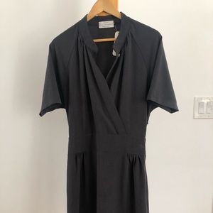 Grey day to night dress- Fabriqué au Canada (Made in Canada)